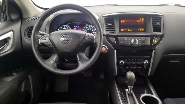 2016 Nissan Pathfinder S