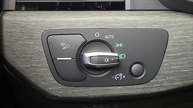2023 Audi A4 Premium Plus 45 TFSI S line quattro S tronic