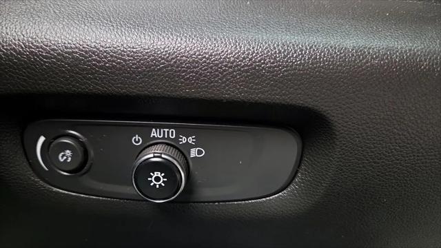 2023 Chevrolet Traverse FWD LT Cloth