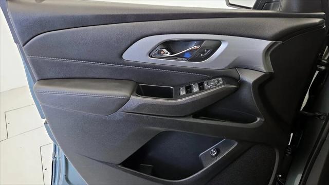 2023 Chevrolet Traverse FWD LT Cloth