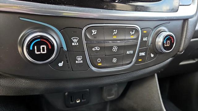 2023 Chevrolet Traverse FWD LT Cloth