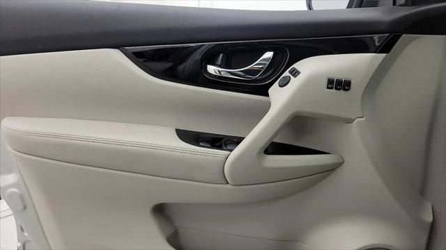 2022 Nissan Rogue Sport SL AWD Xtronic CVT