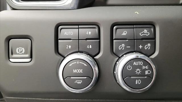 2025 GMC Sierra 2500HD 4WD Crew Cab Standard Bed Denali Ultimate