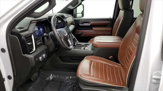 2025 GMC Sierra 2500HD 4WD Crew Cab Standard Bed Denali Ultimate
