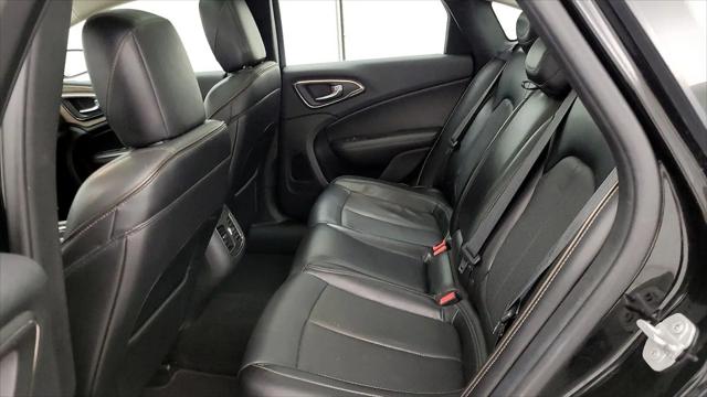 2015 Chrysler 200 C