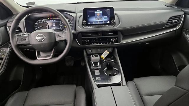 2025 Nissan Rogue SV FWD