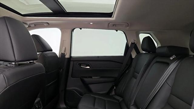2025 Nissan Rogue SV FWD