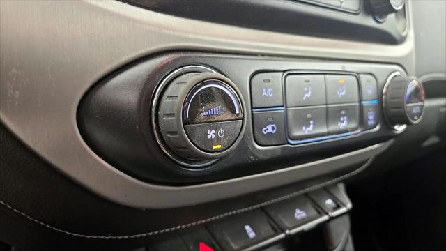 2022 GMC Canyon 4WD Crew Cab Long Box Elevation
