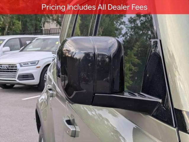 2024 Land Rover Defender 110 P300