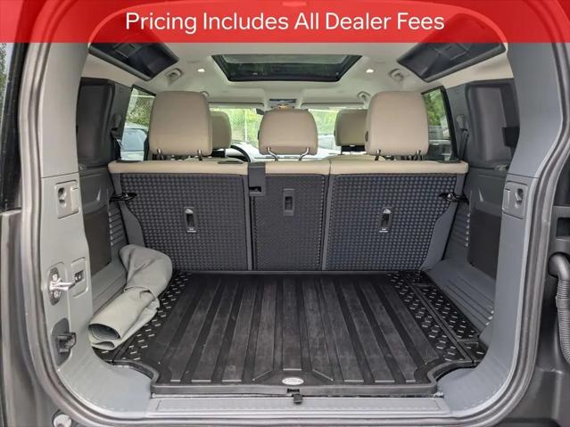 2024 Land Rover Defender 110 P300