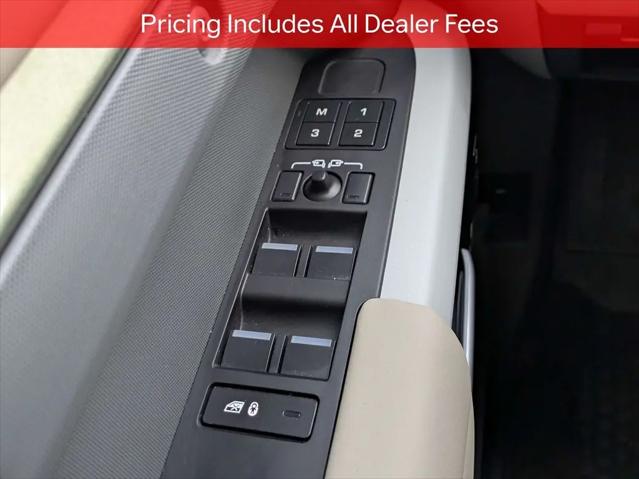 2024 Land Rover Defender 110 P300