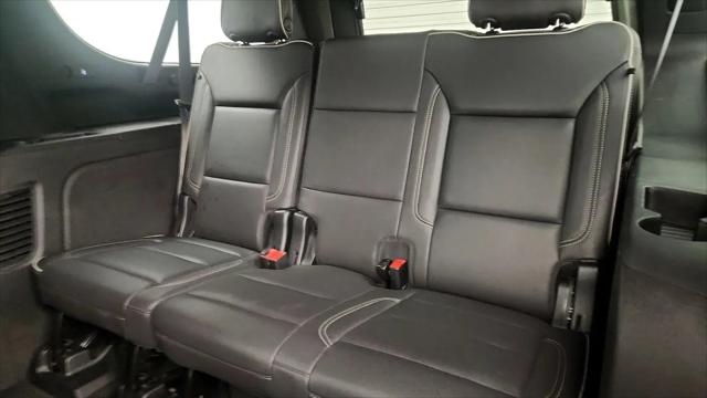 2023 Chevrolet Suburban 4WD Premier