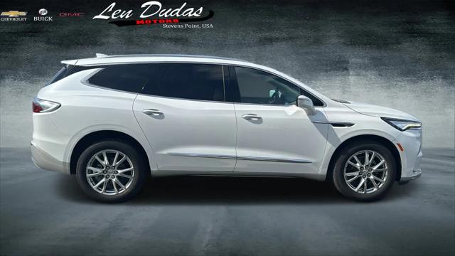 2023 Buick Enclave Essence AWD