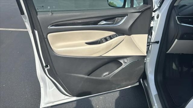 2023 Buick Enclave Essence AWD