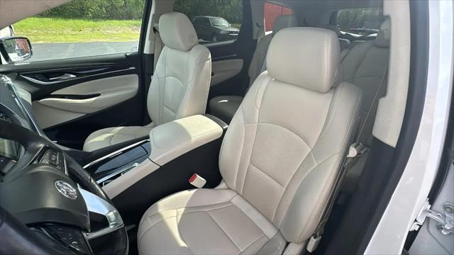2023 Buick Enclave Essence AWD