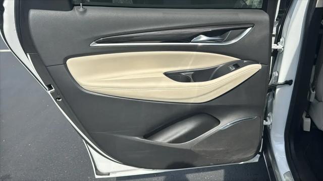 2023 Buick Enclave Essence AWD