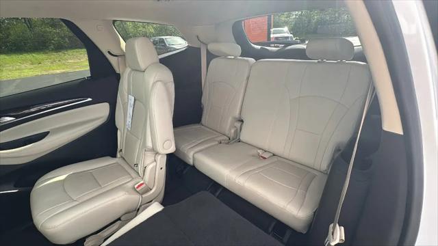 2023 Buick Enclave Essence AWD