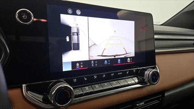 2023 GMC Canyon 4WD Crew Cab Short Box AT4