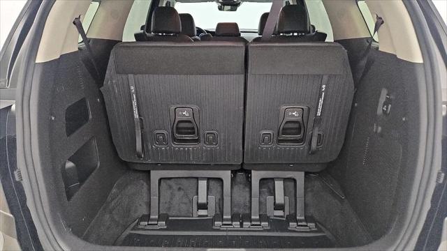 2024 Kia Carnival MPV SX