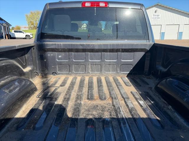 2017 Ram 1500 Express Quad Cab 4x4 6'4" Box