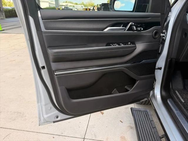 2024 Jeep Grand Wagoneer L Series II 4x4