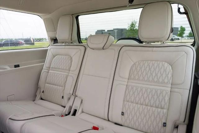 2024 Lincoln Navigator Black Label