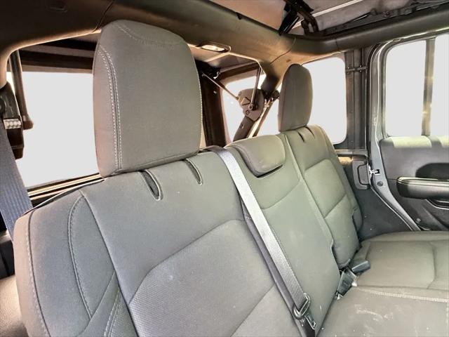 2022 Jeep Wrangler Unlimited Sahara 4x4