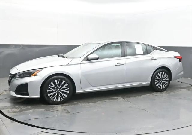 2023 Nissan Altima SV FWD