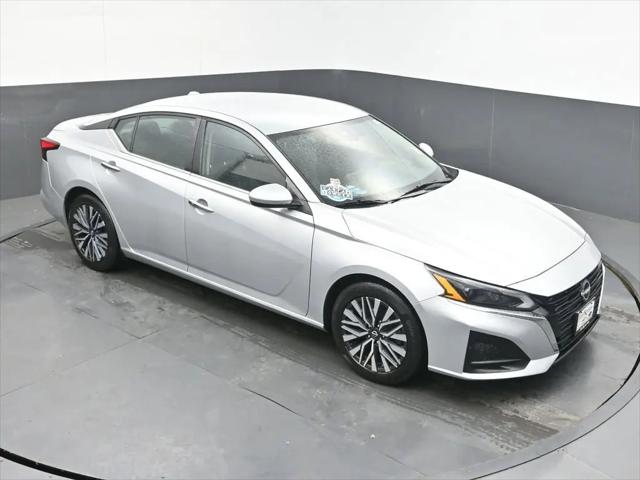 2023 Nissan Altima SV FWD