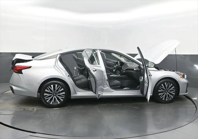 2023 Nissan Altima SV FWD