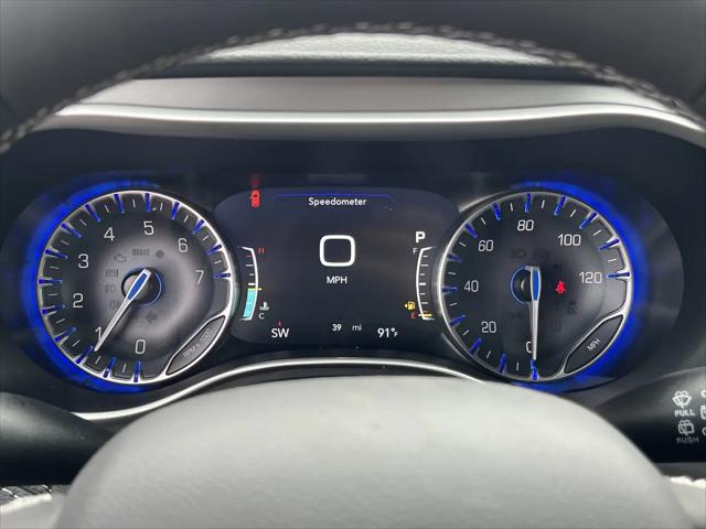2027 Chrysler Pacifica Select