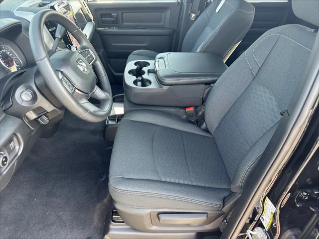 2026 Ram 2500 Black Express Crew Cab 4x4 64 Box