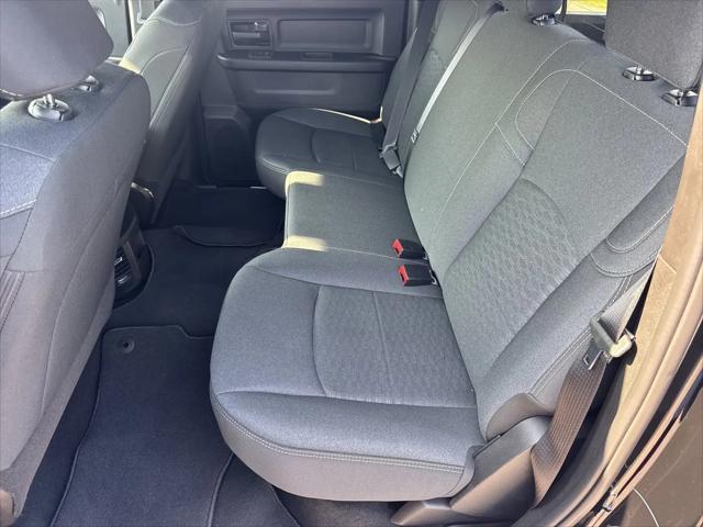 2026 Ram 2500 Black Express Crew Cab 4x4 64 Box