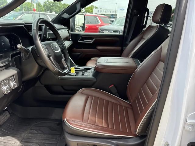 2026 GMC Sierra 2500HD Crew Cab, Standard Bed, Denali Ultimate, 4WD