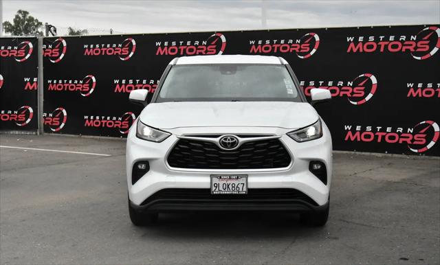 2022 Toyota Highlander LE