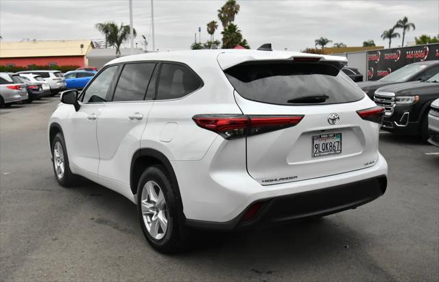 2022 Toyota Highlander LE