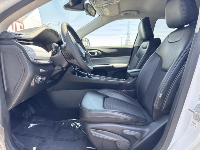 2022 Jeep Compass Latitude FWD