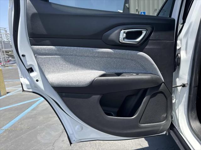 2022 Jeep Compass Latitude FWD