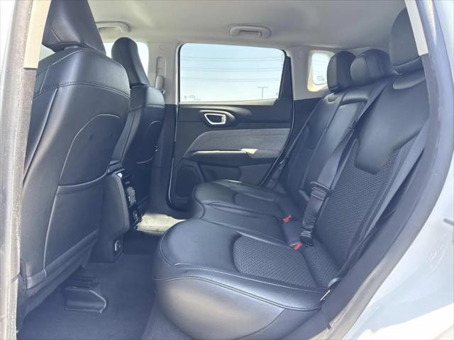 2022 Jeep Compass Latitude FWD