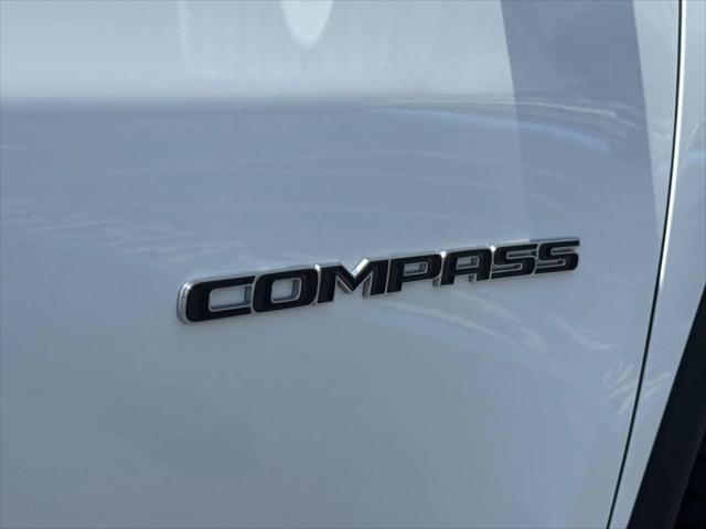 2022 Jeep Compass Latitude FWD