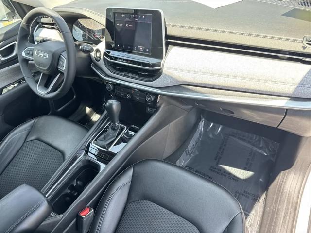 2022 Jeep Compass Latitude FWD
