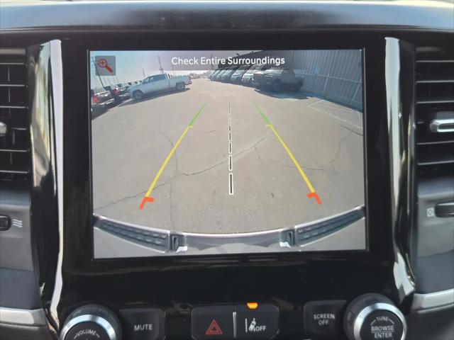 2022 Ram 1500 Big Horn Crew Cab 4x4 5'7" Box