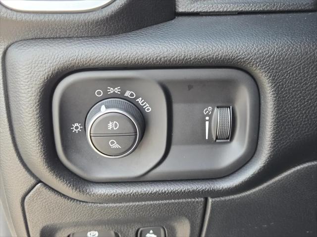 2022 Ram 1500 Big Horn Crew Cab 4x4 5'7" Box