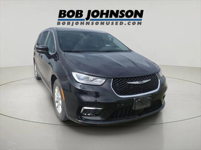 2023 Chrysler Pacifica Touring L for sale in Pulaski, NY