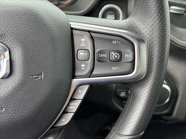 2026 Ram 1500 Tradesman Crew Cab 4x4 5'7" Box