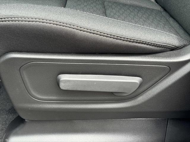 2026 Ram 1500 Tradesman Crew Cab 4x4 5'7" Box