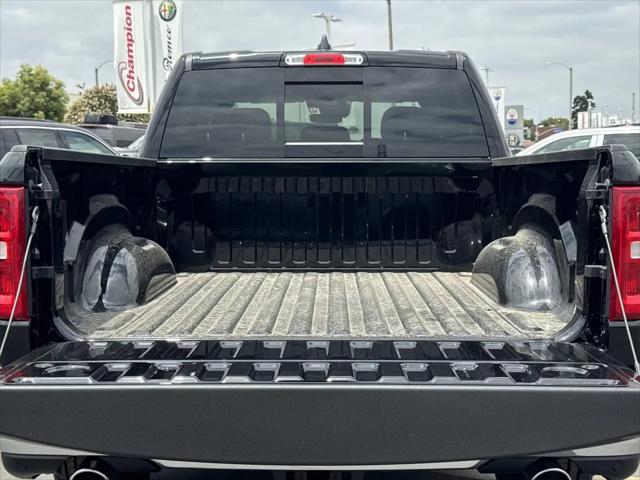 2026 Ram 1500 Tradesman Crew Cab 4x4 5'7" Box