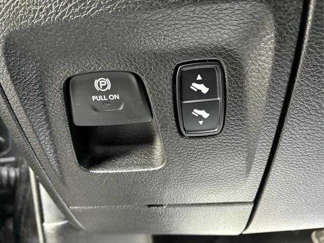 2019 Ram 1500 Big Horn/Lone Star Crew Cab 4x4 5'7" Box