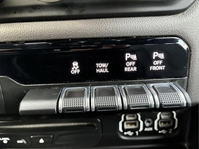 2019 Ram 1500 Big Horn/Lone Star Crew Cab 4x4 5'7" Box