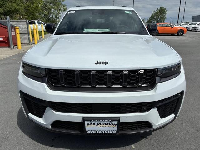 2026 Jeep Grand Cherokee L Altitude 4x4